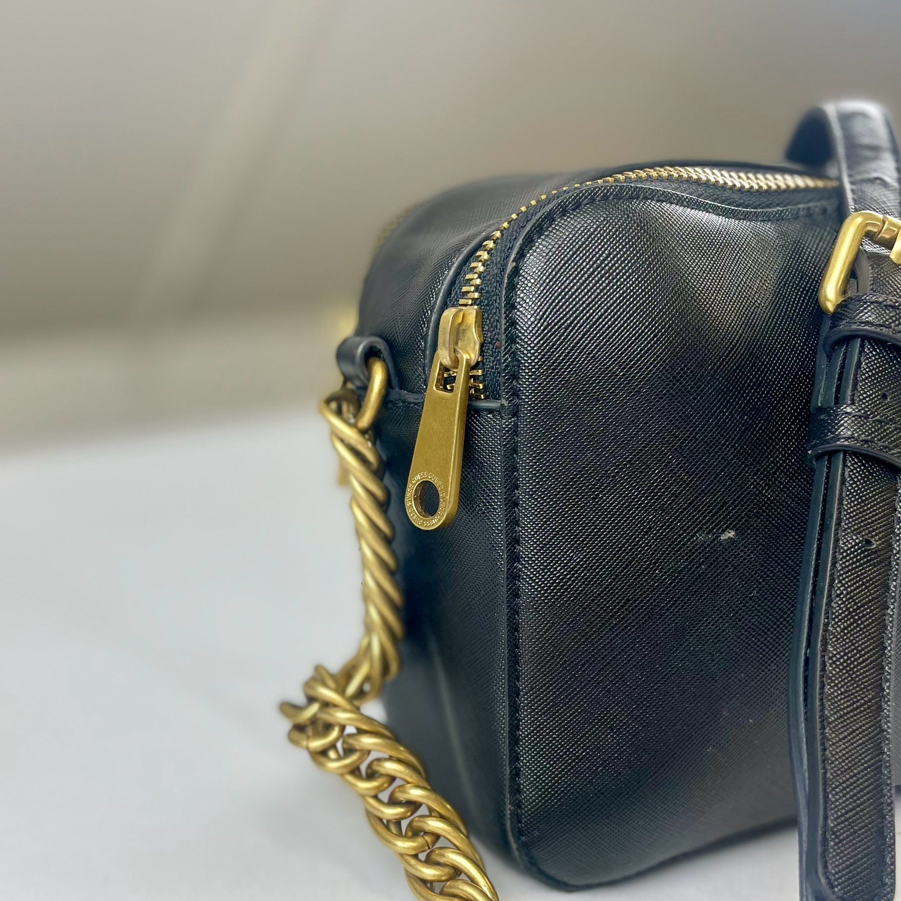 Vintage Guess Shoulder Bag