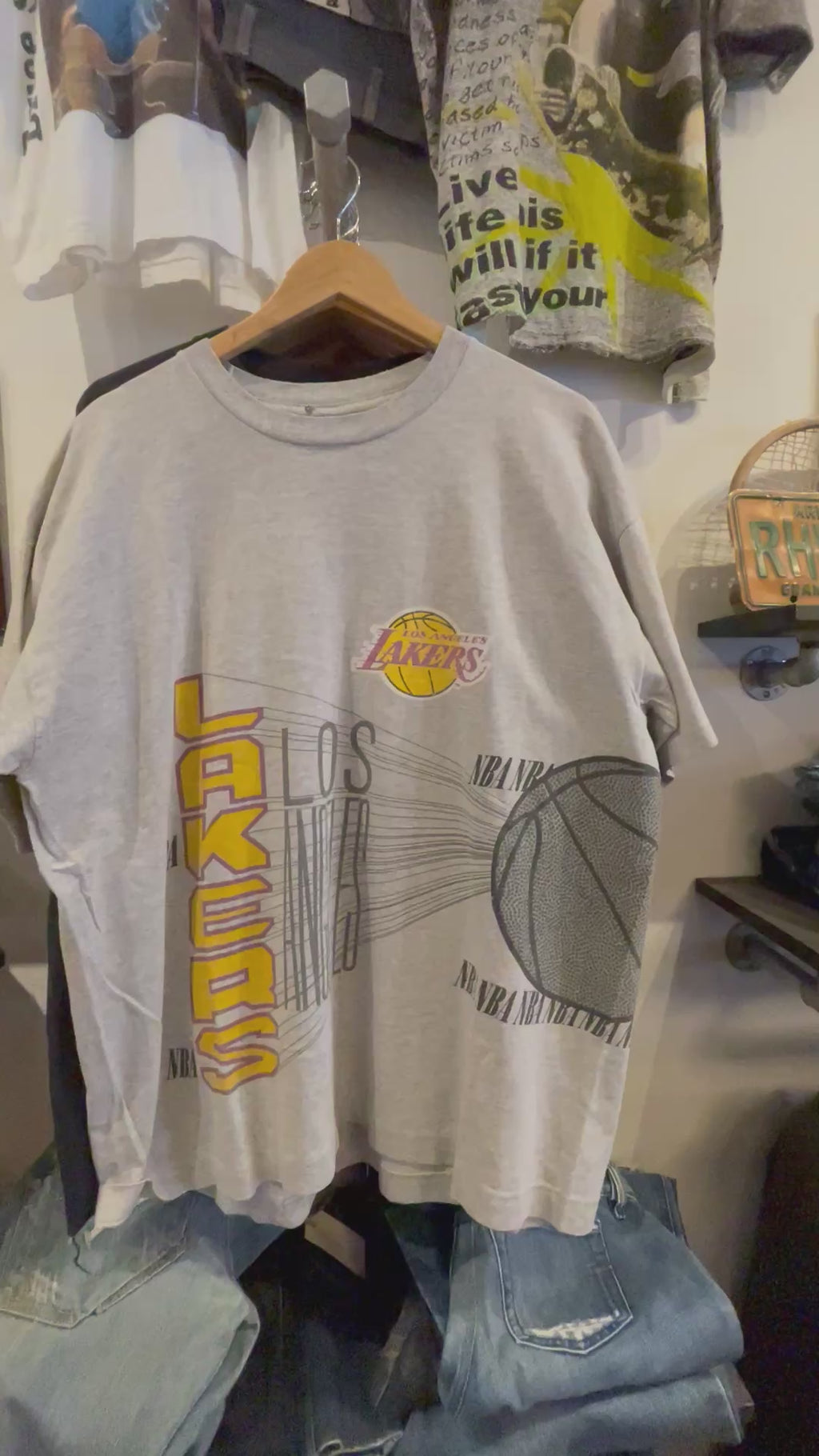 Vintage Early 90s Single stitch Lakers T-shirt