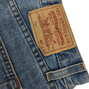 Vintage Levi's Jeans 751 Classic Dad Fit. - Restorecph, Vintage t shirts, Organic t-shirt, Sustainable t-shirt, Sustainable energy