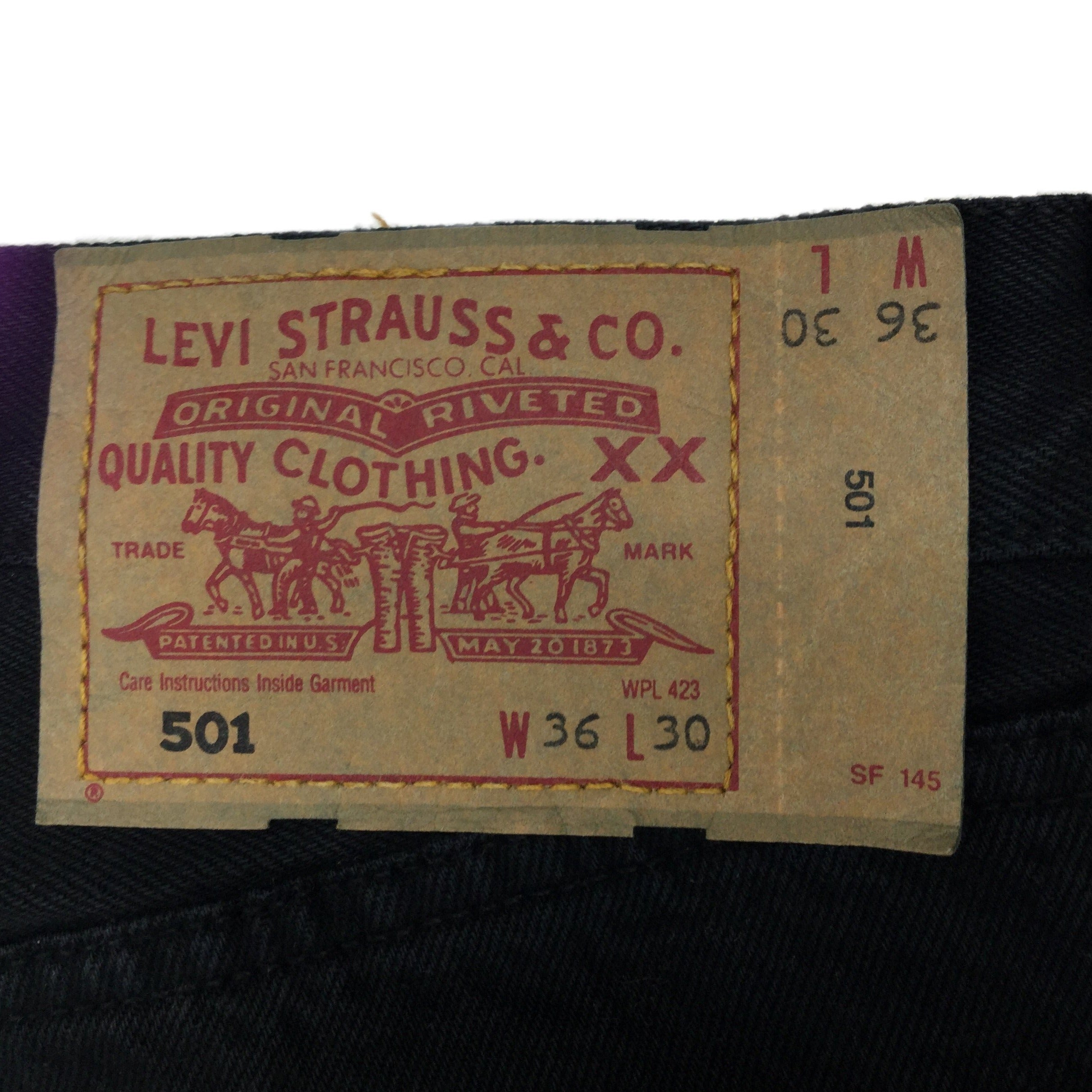 Vintage Black Levi's jeans 501 - Restorecph